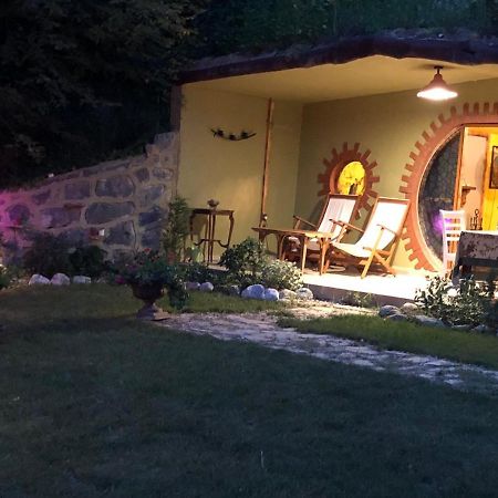 Happyhobbit Forest, Lake View, Fireplace , Jakuzi ,In ספנג'ה מראה חיצוני תמונה