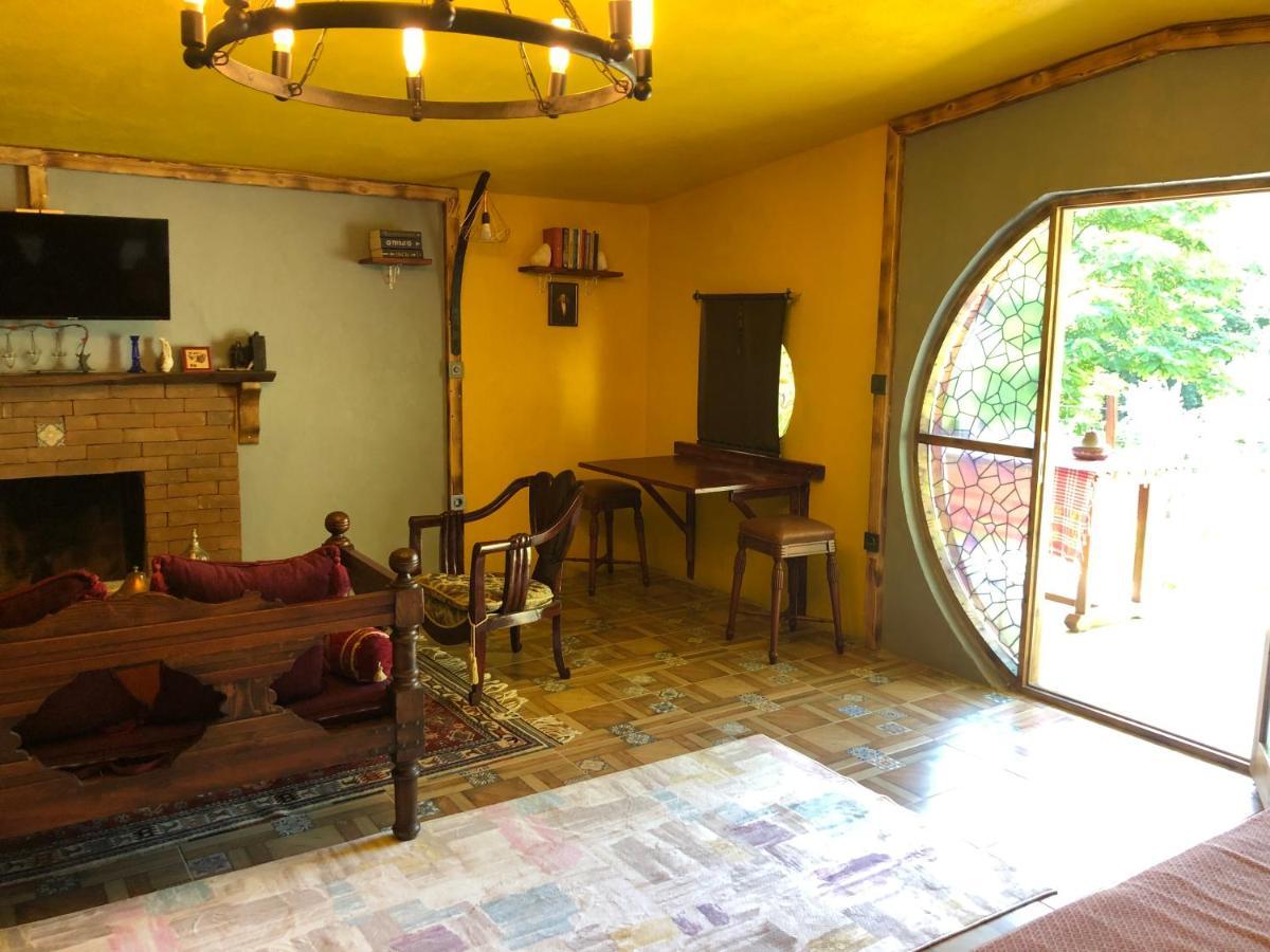 Happyhobbit Forest, Lake View, Fireplace , Jakuzi ,In ספנג'ה מראה חיצוני תמונה