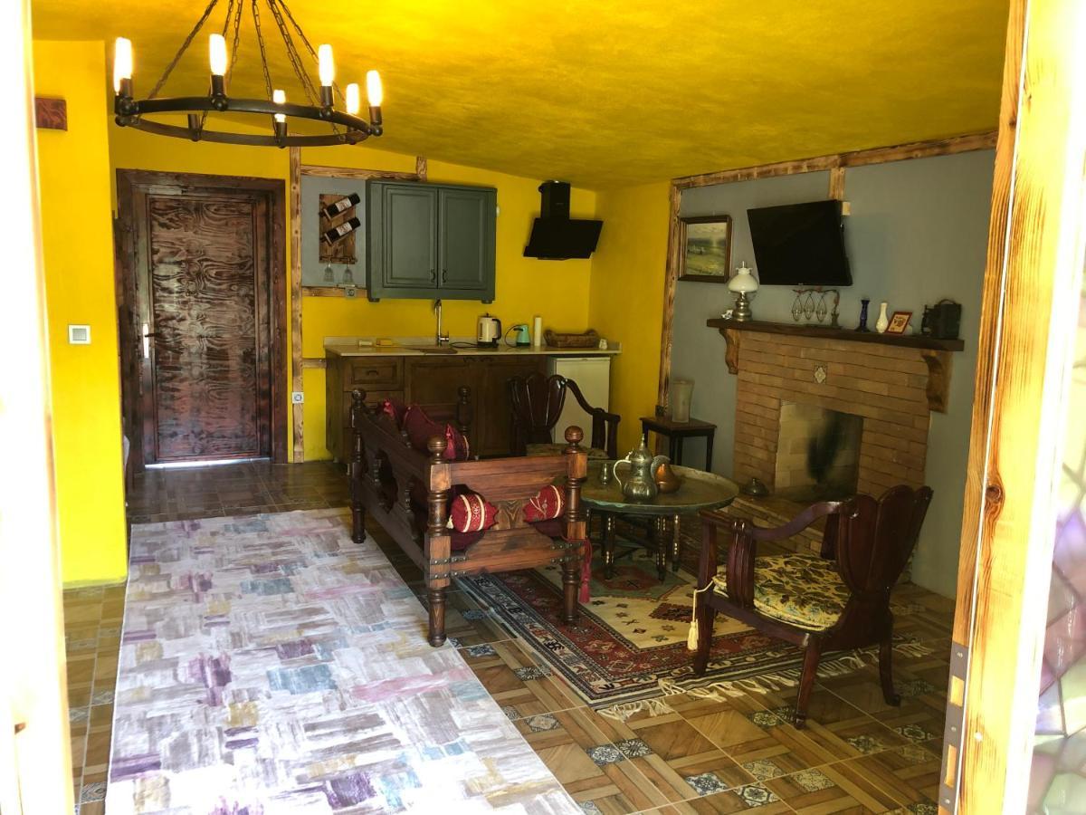 Happyhobbit Forest, Lake View, Fireplace , Jakuzi ,In ספנג'ה מראה חיצוני תמונה